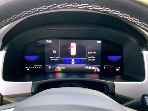 Used 2023 Volkswagen Atlas SE image 24