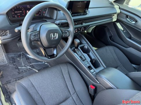Used 2024 Honda Accord EX image 18