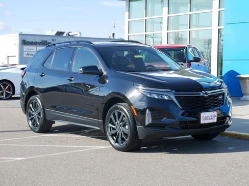 Used 2023 Chevrolet Equinox RS w/ RS Leather Package AWD/4WD image 24