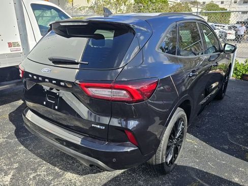Used 2023 Ford Escape ST-Line Elite AWD/4WD image 3