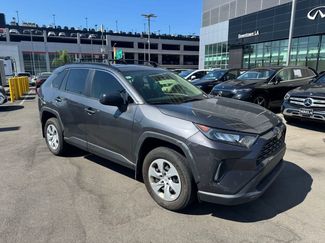 Used 2019 Toyota RAV4 LE w/ All Weather Liner Package AWD/4WD video 2