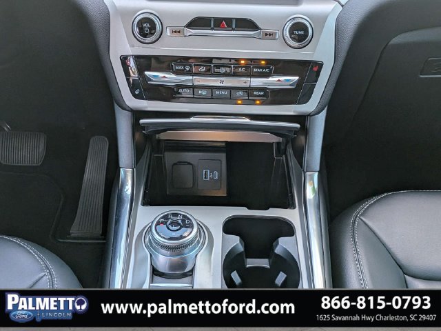 Used 2023 Ford Explorer XLT w/ Equipment Group 202A RWD image 20
