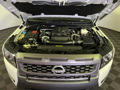 Used 2025 Nissan Frontier SV w/ SV Convenience Package AWD/4WD image 30