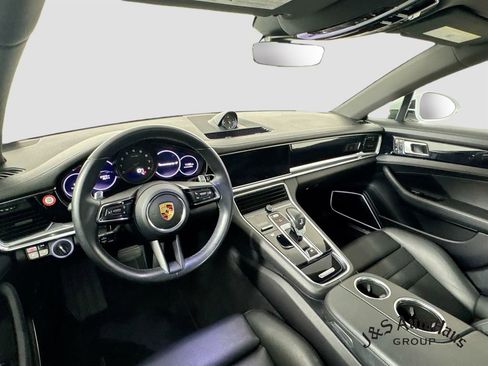 Used 2021 Porsche Panamera 4 AWD/4WD image 30