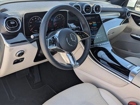 Used 2026 Mercedes-Benz GLC 300 4MATIC image 10