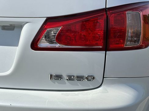 Used 2011 Lexus IS 250 w/ Premium Pkg Value Edition RWD image 31