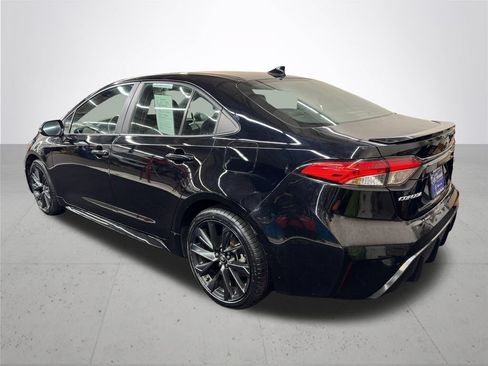 Used 2024 Toyota Corolla SE FWD image 4