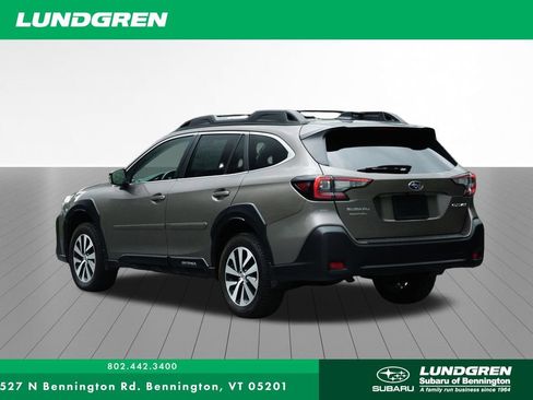 Used 2024 Subaru Outback Premium AWD/4WD image 29