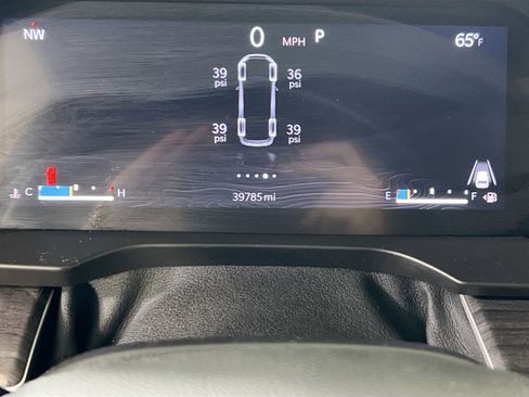 Used 2022 Jeep Grand Cherokee Limited w/ Luxury Tech Group II image 12