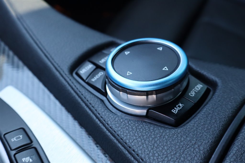 Used 2015 BMW M6 Convertible RWD image 48
