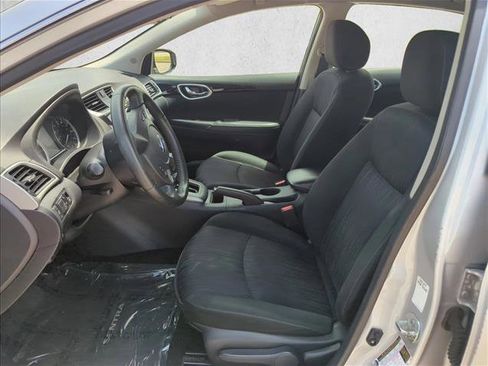 Used 2019 Nissan Sentra SV FWD image 17
