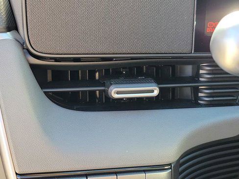 New 2025 Hyundai Ioniq 5 SEL image 30