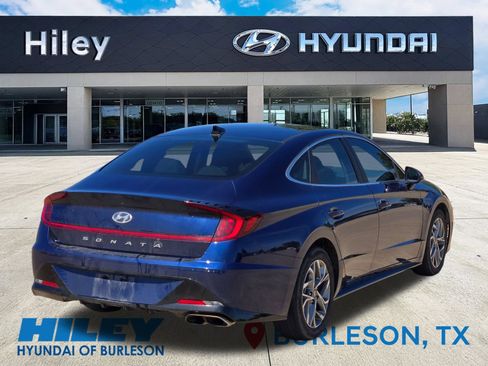 Used 2020 Hyundai Sonata SEL w/ Convenience Package FWD image 4