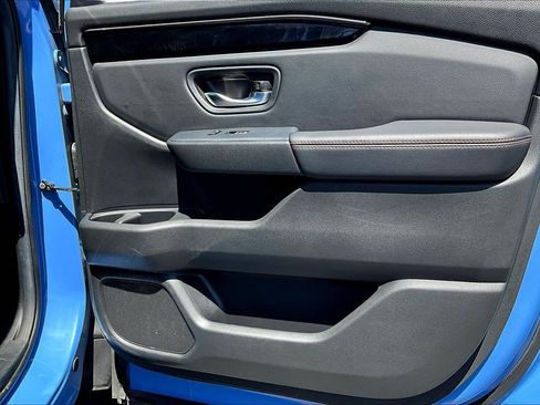 Certified 2025 Honda Pilot TrailSport image 29