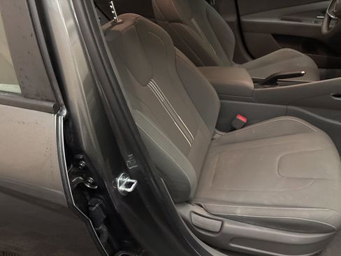 Used 2024 Hyundai Elantra SEL image 21