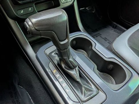 Used 2019 Chevrolet Colorado Z71 image 11