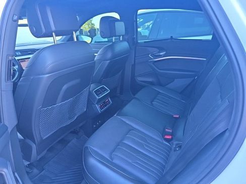 Used 2024 Audi Q8 e-tron Prestige w/ Prestige Package AWD/4WD image 7