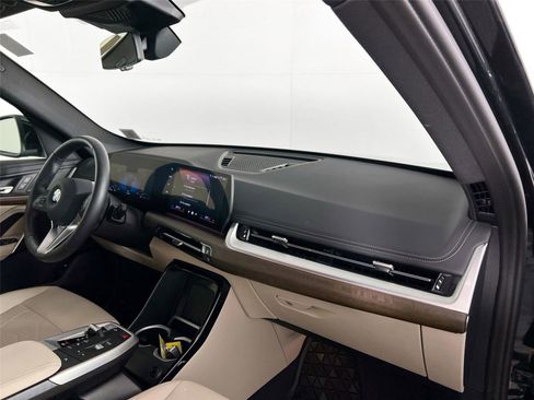 Used 2025 BMW X1 xDrive28i w/ Convenience Package image 27