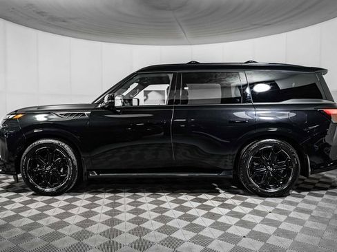 New 2026 INFINITI QX80 4WD image 2