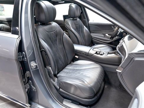 Used 2019 Mercedes-Benz S 560 4MATIC Sedan w/ Premium Package image 24