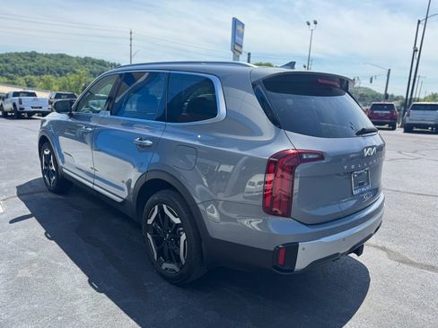 Used 2024 Kia Telluride S w/ S Sunroof Package FWD image 5