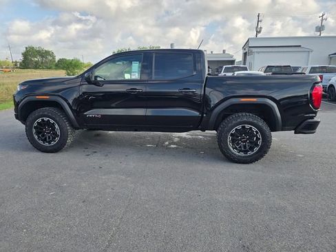 New 2026 GMC Canyon AT4 AWD/4WD image 8