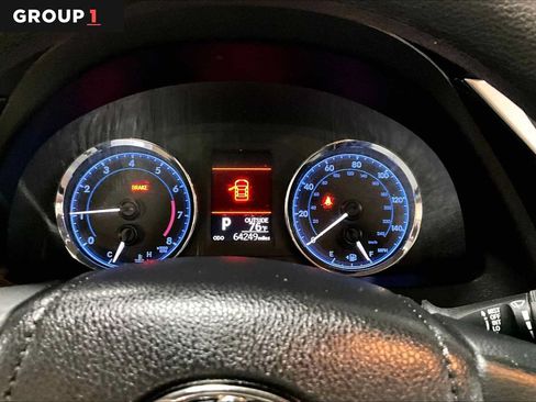 Certified 2019 Toyota Corolla LE FWD image 26