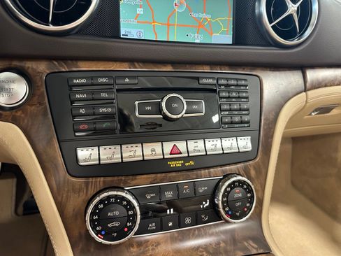 Used 2016 Mercedes-Benz SL 550 image 39