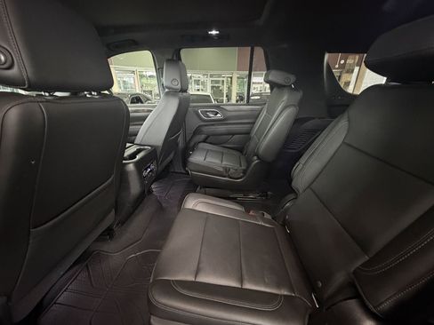 Used 2021 Chevrolet Tahoe Z71 w/ Z71 Signature Package AWD/4WD image 40