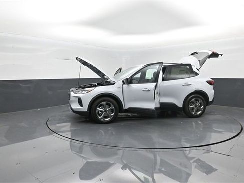 New 2026 Ford Escape ST-Line w/ Tech Pack #1 image 37
