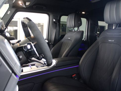 Used 2026 Mercedes-Benz G 63 AMG 4MATIC image 6