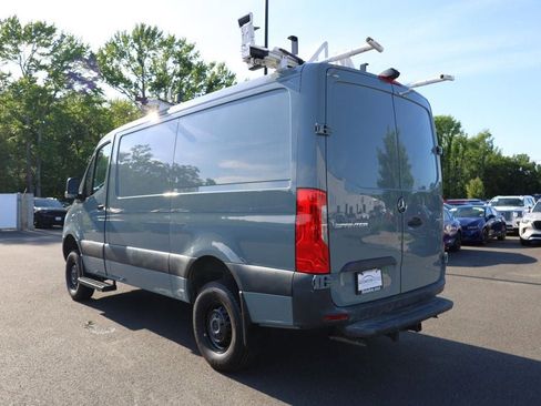 Used 2024 Mercedes-Benz Sprinter 2500 image 3
