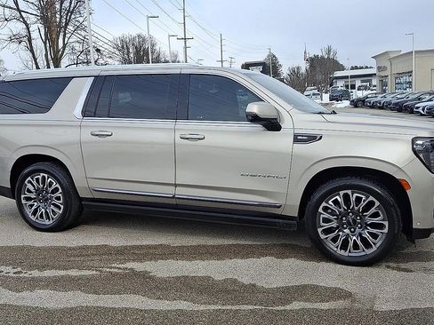 Certified 2023 GMC Yukon XL Denali Ultimate w/ LPO, Floor Liner Package image 2