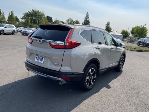 Used 2018 Honda CR-V Touring image 5