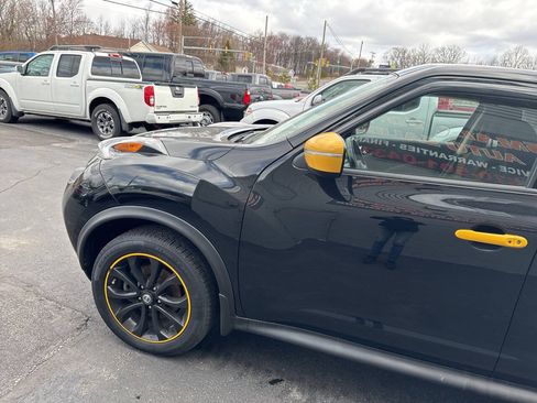 Used 2016 Nissan Juke SV AWD/4WD image 4