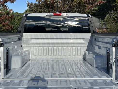 New 2025 Ford Maverick XL image 20