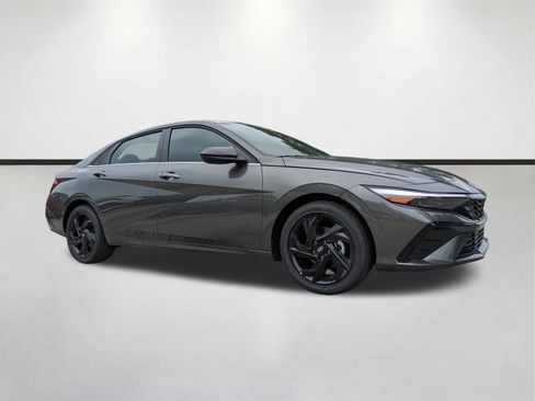 New 2026 Hyundai Elantra SEL Sport FWD image 1
