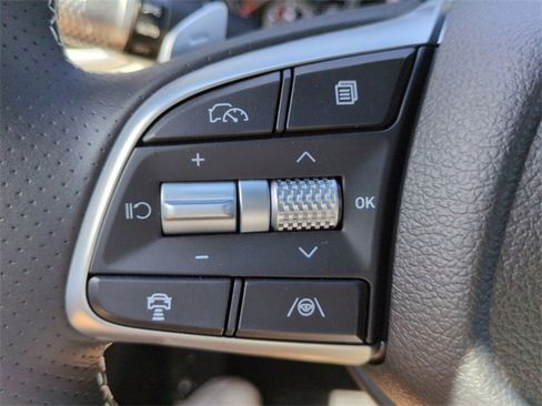 Certified 2025 Genesis G70 2.5T image 23