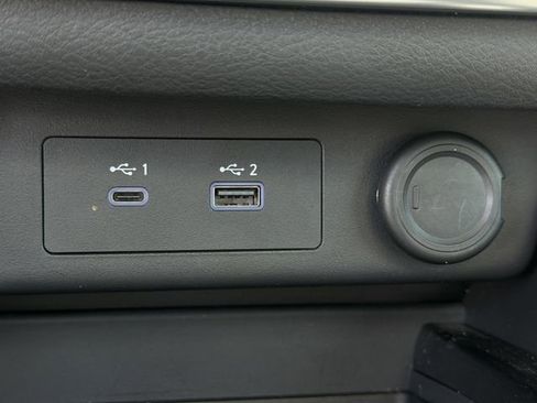 Used 2023 Nissan Rogue SV w/ SV Premium B Package FWD image 24