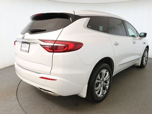 Used 2021 Buick Enclave Avenir image 4