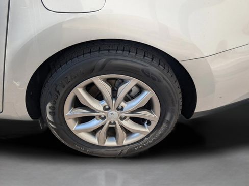 Used 2021 Kia Sedona EX image 19