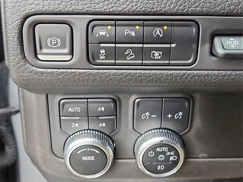 Certified 2023 GMC Yukon XL Denali image 26