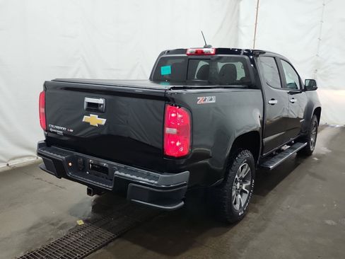 Used 2017 Chevrolet Colorado Z71 AWD/4WD image 3