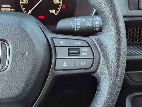 Used 2025 Honda CR-V LX image 14