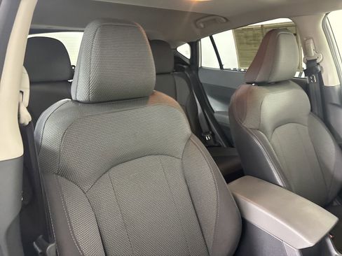 Used 2024 Subaru Crosstrek 2.0i Premium image 27