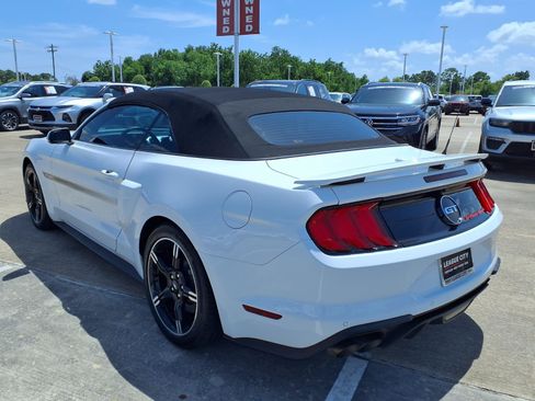 Used 2020 Ford Mustang GT Premium w/ Equipment Group 401A RWD image 2