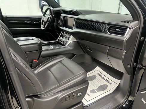 Used 2022 GMC Yukon XL Denali AWD/4WD image 61