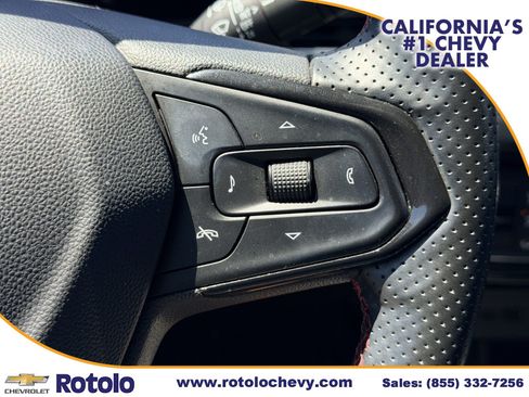 Used 2024 Chevrolet Trax RS FWD image 23