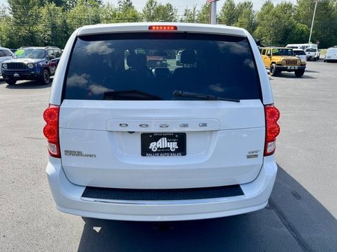 Used 2019 Dodge Grand Caravan GT image 5