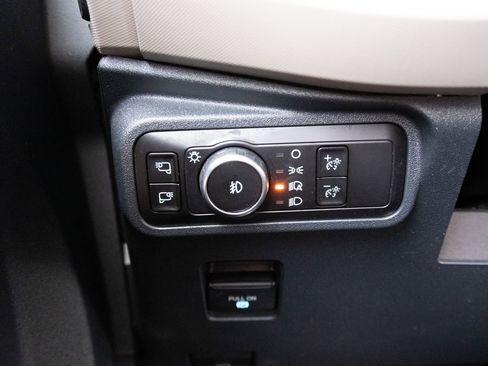 Used 2023 Ford Bronco Wildtrak AWD/4WD image 13